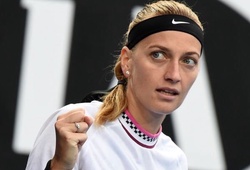 Ấn tượng ngày 3 Australian Open 2019: Pha thả bóng theo phong cách "Cầu vồng khuyết" của Petra Kvitova