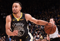 Stephen Curry không ngừng làm nên lịch sử, Golden State Warriors cũng không thể ngừng "bá đạo"