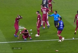 CĐV UAE ném chai nước, tấn công cầu thủ Qatar tại bán kết Asian Cup 2019