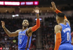 Phong độ "bá cháy", bộ đôi Russell Westbrook - Paul George giúp OKC lội ngược dòng ngoạn mục