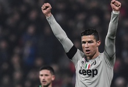 Choáng với hiệu suất làm bàn không tưởng của Ronaldo giúp Juventus thống trị Serie A