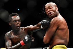 Israel Adesanya thúc giục UFC tước đai Robert Whittaker