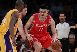 Tuyển bóng rổ Mỹ từng cá cược triệu USD xem ai có thể dunk trên đầu Yao Ming và cái kết