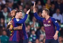 Messi san bằng kỷ lục lập hat-trick và những điểm nhấn từ trận Betis vs Barca