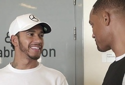 Ngôi sao điện ảnh Will Smith học đua xe với nhà vô địch F1 Lewis Hamilton