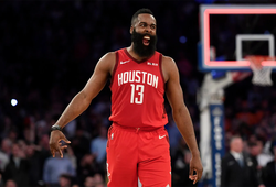 "Thần râu" diện kiến "ngài Air" khi James Harden tiệm cận thống kê không tưởng của Michael Jordan