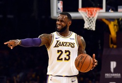 Lạ đời chuyện Los Angeles Lakers vẫn sử dụng người đã từ chức để tuyển siêu sao cho LeBron James