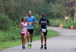 Quán quân Vietnam Trail Marathon 2019 vô địch Forest Force 50 Singapore