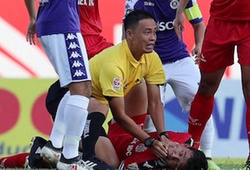 Thông tin mới về cầu thủ Bình Dương "suýt mất mạng" trong trận đấu gặp Hà Nội FC