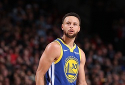 Golden State Warriors tiếp tục "vượt vũ môn" ảo diệu nhờ cứu tinh Curry và Green