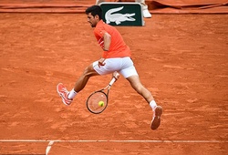 Novak Djokovic vững vàng trên hành trình quét sạch Grand Slam