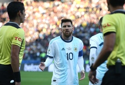 Messi với 824 trận và 2 thẻ đỏ cùng nỗi oan ức tại Copa America 2019