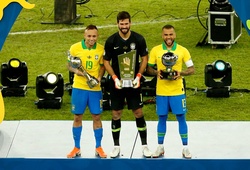 Brazil thống trị mọi giải thưởng sau khi vô địch Copa America: Dani Alves và Alisson lần lượt được vinh danh