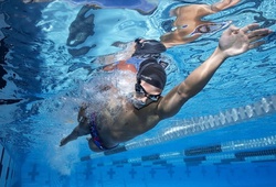 Vừa bơi, vừa theo dõi nhịp tim với kính công nghệ của FORM và POLAR