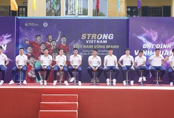 Quang Hải, Văn Hậu và dàn sao CLB Hà Nội tham dự “Strong Vietnam” ngay sau khi trở về từ Thái Lan