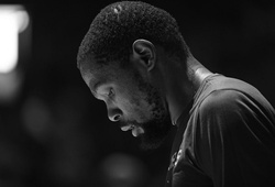 Stephen Curry cuối cùng cũng phản hồi về sự ra đi của Kevin Durant