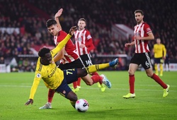 Arsenal "vô đối" về thẻ phạt vì ăn vạ ở Ngoại hạng Anh
