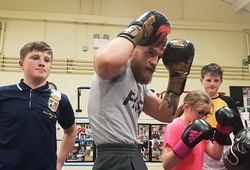 Conor McGregor gây bất ngờ khi trở thành HLV Boxing ‘bất đắc dĩ’ tại phòng tập