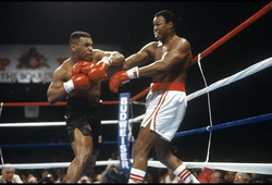 Knockout Larry Holmes, Mike Tyson trả thù cho Muhammad Ali