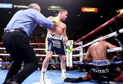 Saul “Canelo” Alvarez hạ gục Kovalev, trở thành nhà vô địch 4 hạng cân