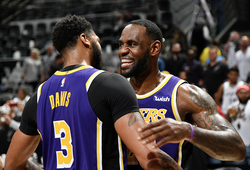 LeBron James chia sẻ về chấn thương háng và hàng thủ số 1 NBA của Lakers