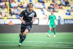 Công Phượng mờ nhạt, Sint-Truiden để thua đội bóng của thủ môn Thái Lan