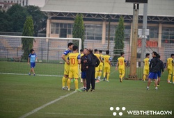 Thầy Park hỏi thăm Công Phượng, Văn Hậu; trầm ngâm trước thềm trận đánh lớn
