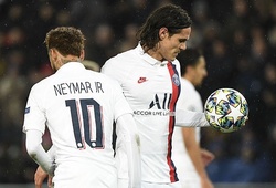 Neymar nhường penalty cho Cavani trong trận đại thắng của PSG trước Galatasaray