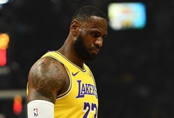 Tin nóng: LeBron James nghi vấn chấn thương, sẽ vắng mặt lần đầu tiên trong mùa giải?