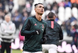Ronaldo khoe cơ bắp cuồn cuộn trước trận Juventus vs Roma