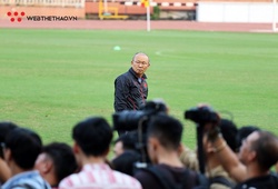 Tin bóng đá Việt Nam hôm nay 16/2: Thầy Park lùi ngày về Việt Nam