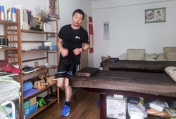 Người đàn ông Trung Quốc tự phá kỷ lục chạy ultramarathon quanh nhà mùa dịch virus corona