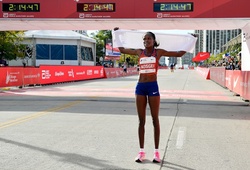 Kỷ lục thế giới chạy marathon nữ chính thức được công nhận sau… hơn 4 tháng thiết lập