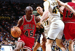 25 năm nhìn lại nước đi lịch sử của huyền thoại Michael Jordan: "Tôi đã trở lại!"