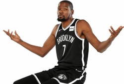 Kevin Durant suýt nữa phải chơi ở vị trí trung phong