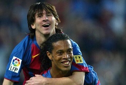 Ronaldinho ngồi tù và câu chuyện chưa kể về cuộc sống ở Barca