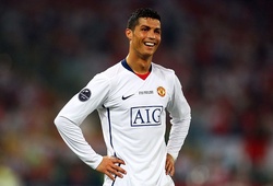Ronaldo suýt được MU đem bán cho Barca như thế nào?