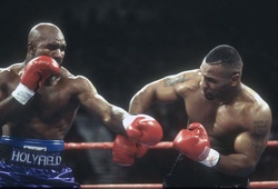 Mike Tyson và Holyfield tái đấu sau màn cắn tai 23 năm trước? 