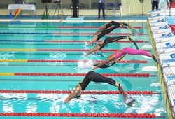 3 VĐV Việt Nam phá kỷ lục SEA Games ở vòng loại lặn 100m vòi hơi chân vịt nữ