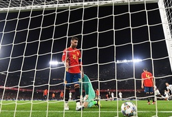 Tây Ban Nha nhận kỷ lục buồn trước ĐT Anh trong ngày Sterling giải cơn khát bàn thắng