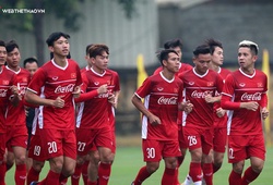 20/30 tuyển thủ Việt Nam chưa từng hít thở không khí AFF Cup: Đáng lo hay không?