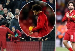 Bí ẩn từ món quà mà Mohamed Salah trao đổi với cổ động viên Liverpool