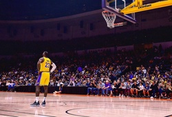 Nhu cầu mua vé xem LeBron James và Lakers tăng đến 400%, hơn cả ĐKVĐ Golden State Warriors