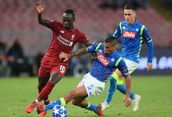 Liverpool gặp điều không tưởng sau 11 năm và 5 điểm nhấn từ trận gặp Napoli 