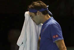 Đánh không lại Nishikori, Federer trút giận vào các cậu bé nhặt bóng