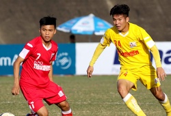 Tuyển thủ U23 Việt Nam đá xấu, HLV Minh Đức nói thẳng “trọng tài có chuyên môn chưa tốt”