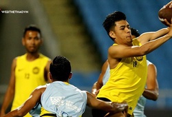 ĐT Malaysia đến Mỹ Đình chơi bóng bầu dục đợi "chiến" thày trò HLV Park Hang Seo