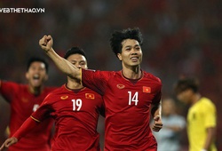 Công Phượng, Anh Đức tỏa sáng giúp ĐT Việt Nam đánh bại Malaysia và tới gần bán kết AFF Cup 2018