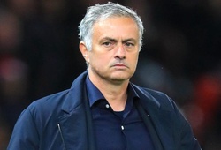 Jose Mourinho thoát án phạt của FA nhờ... đội trưởng của Liverpool 