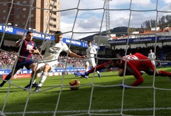 Real Madrid thua tủi hổ Eibar, Thibaut Courtois bị đánh giá là bản hợp đồng tệ hại nhất trong lịch sử Los Blancos